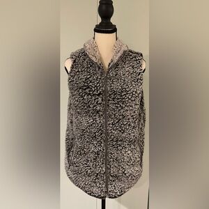 THREAD & SUPPLY Size M Grey Fleece Sherpa Sleeveless Zip Up Vest with Pockets